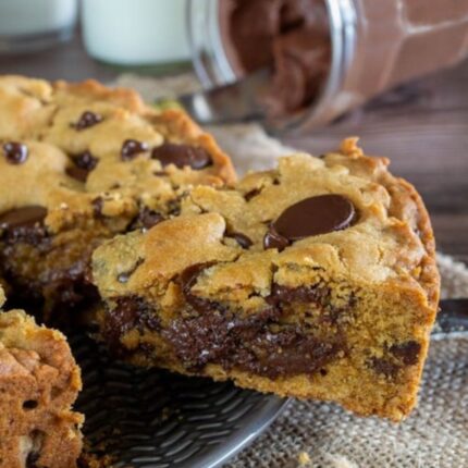 Giant Cookie Bueno